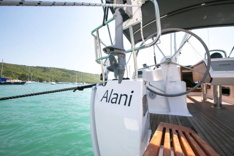 Bavaria Cruiser 37 ALANI