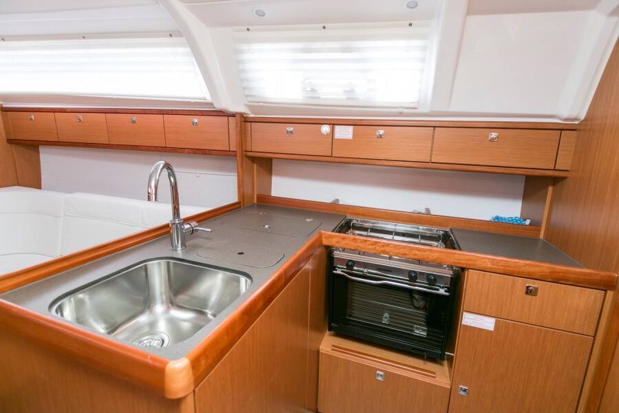Bavaria Cruiser 37 ALANI