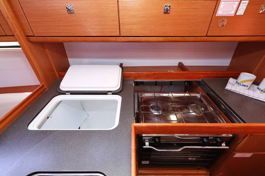 Bavaria Cruiser 37 Sun Course