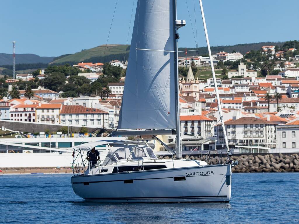 Bavaria Cruiser 37 Sailtours