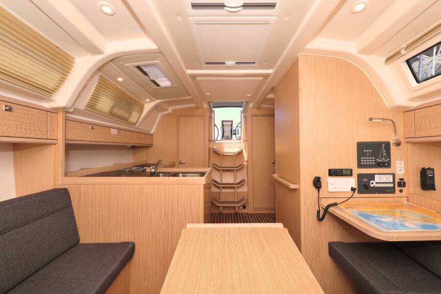 Bavaria Cruiser 37 Jazz Band