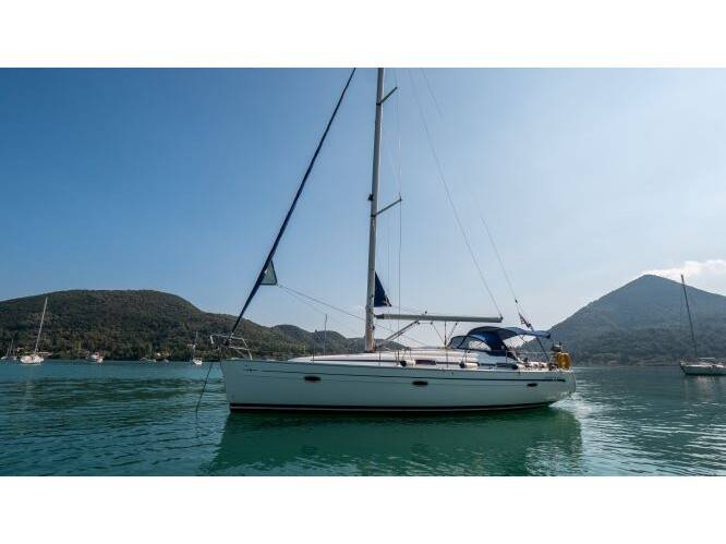 Bavaria Cruiser 39 • IONA