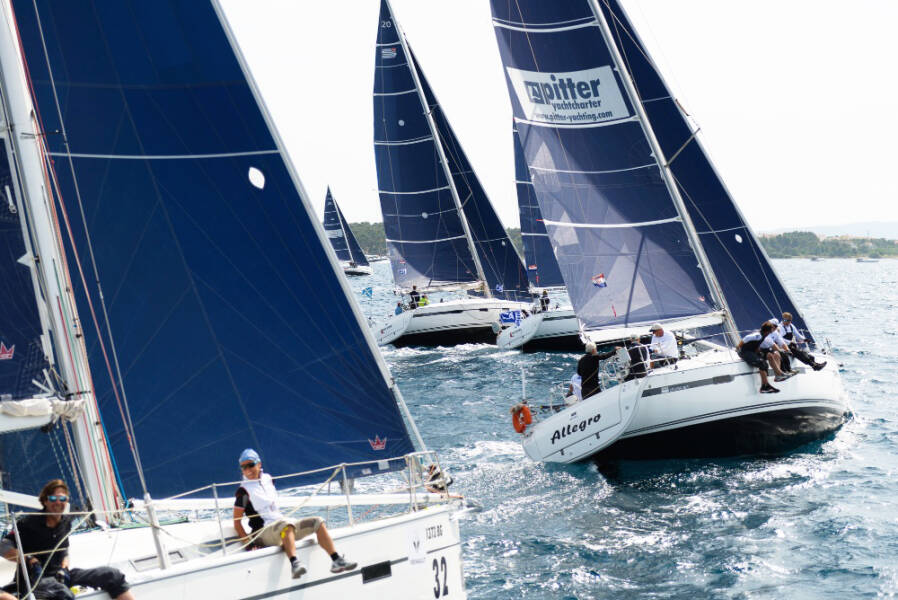 Bavaria Cruiser 40 S • Easy Eleven