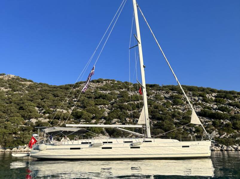 Bavaria Cruiser 40 • Priceless