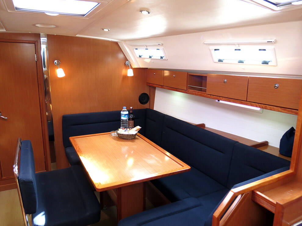 Bavaria Cruiser 40 Vega
