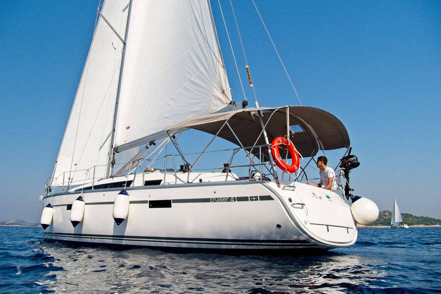 Bavaria Cruiser 41 • MH 76