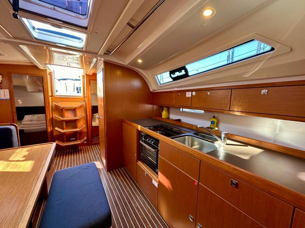 Bavaria Cruiser 41 Sapphire