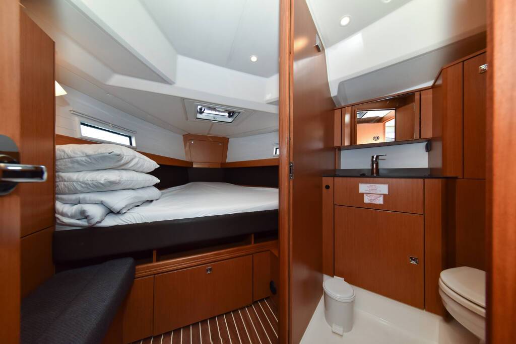 Bavaria Cruiser 41 CHILL BILL