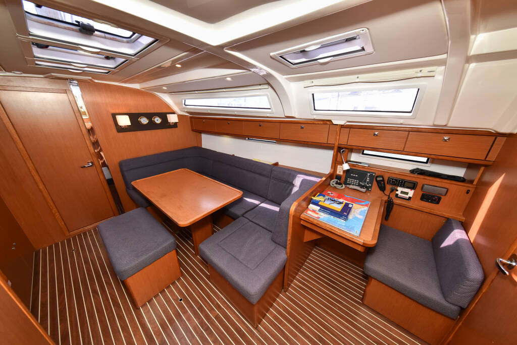 Bavaria Cruiser 41 CHILL BILL