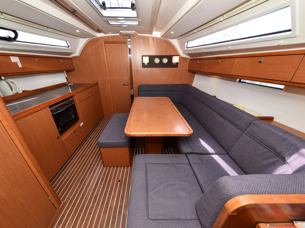 Bavaria Cruiser 41 CHILL BILL