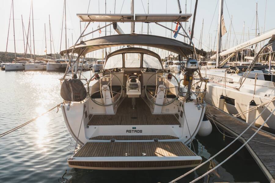 Bavaria Cruiser 41 • Astros