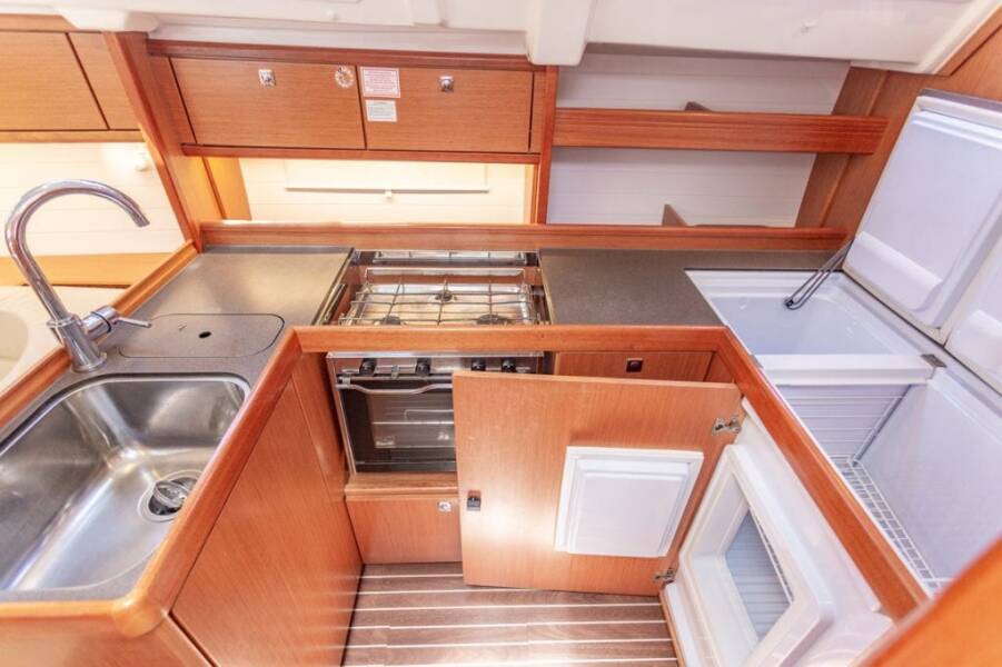 Bavaria Cruiser 41 Patches