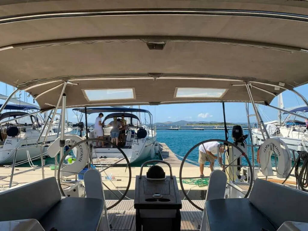 Bavaria Cruiser 41 WHATEVER