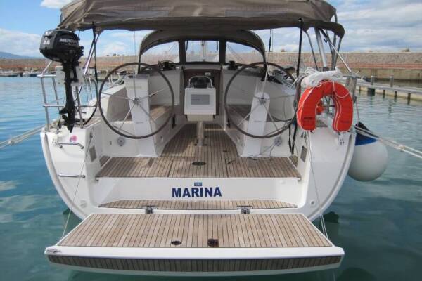 Bavaria Cruiser 41 • Marina