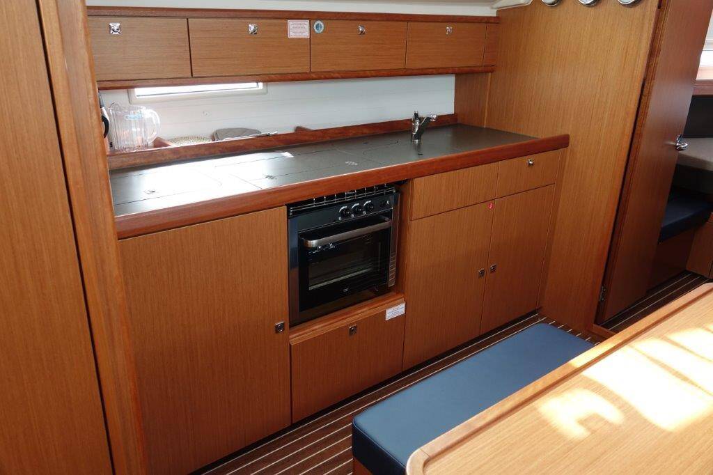 Bavaria Cruiser 41 Oberon