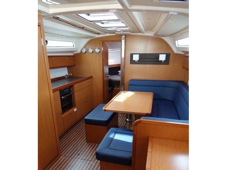 Bavaria Cruiser 41 Oberon