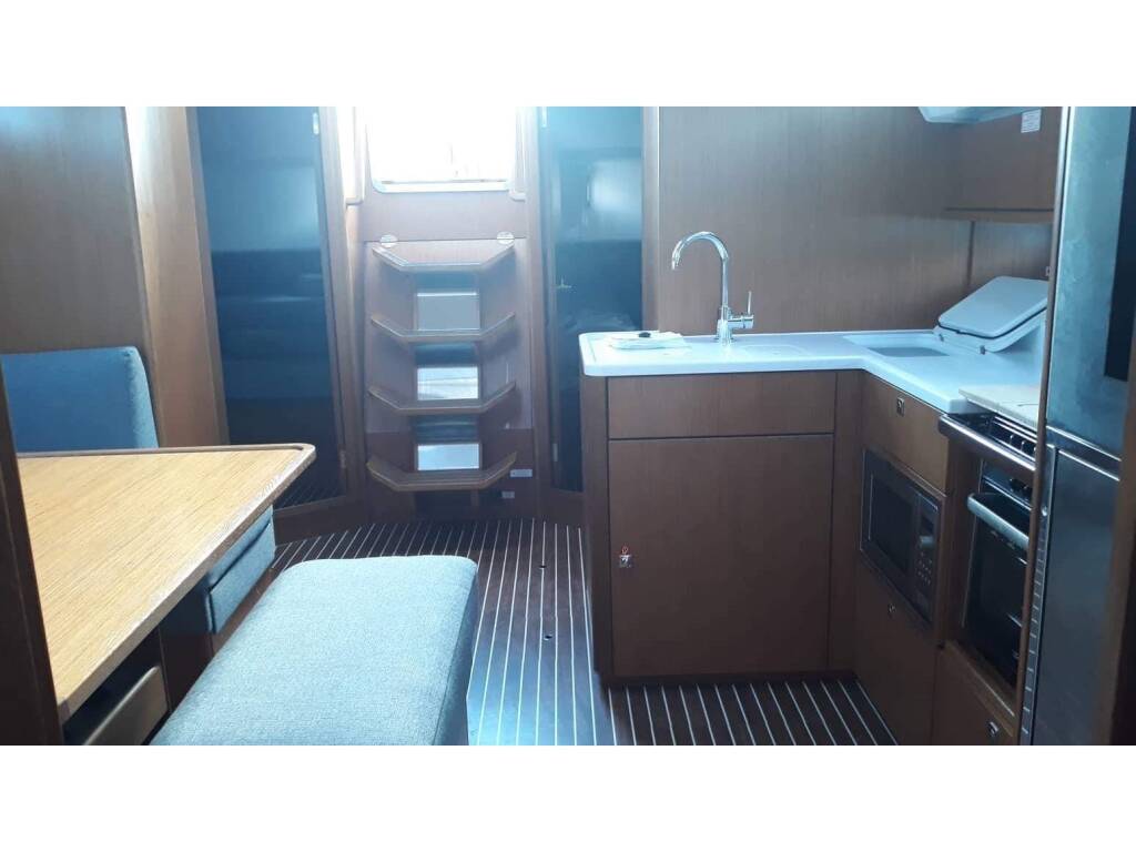 Bavaria Cruiser 46 Style Pinot Gris
