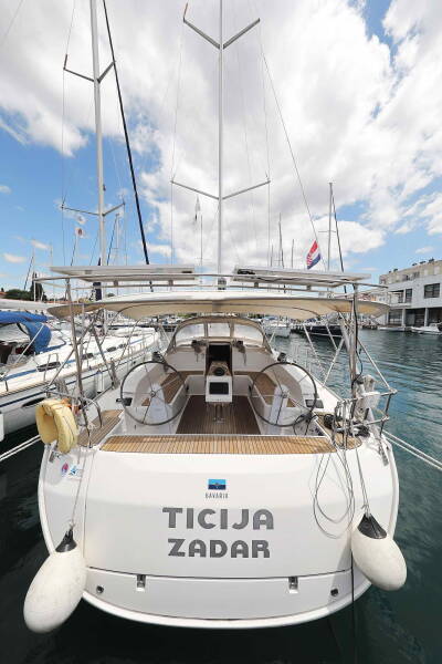 Bavaria Cruiser 46 • ECONOMY