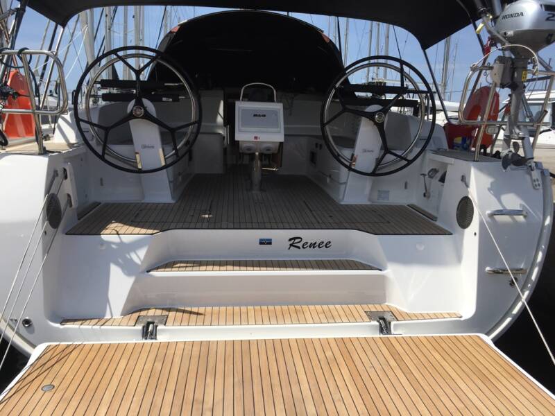 Bavaria Cruiser 46 • CLASS