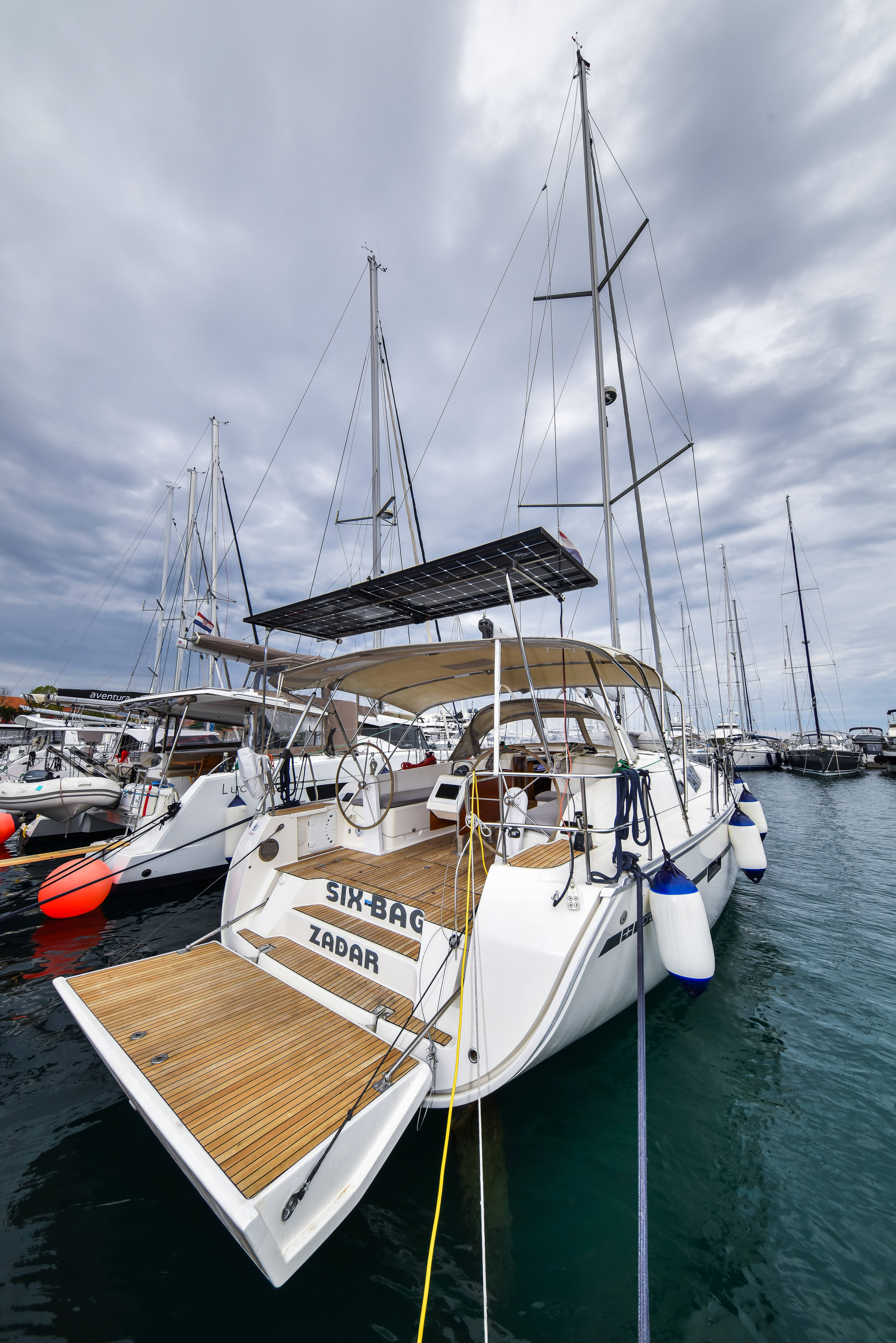 Bavaria Cruiser 46 SIX BAG