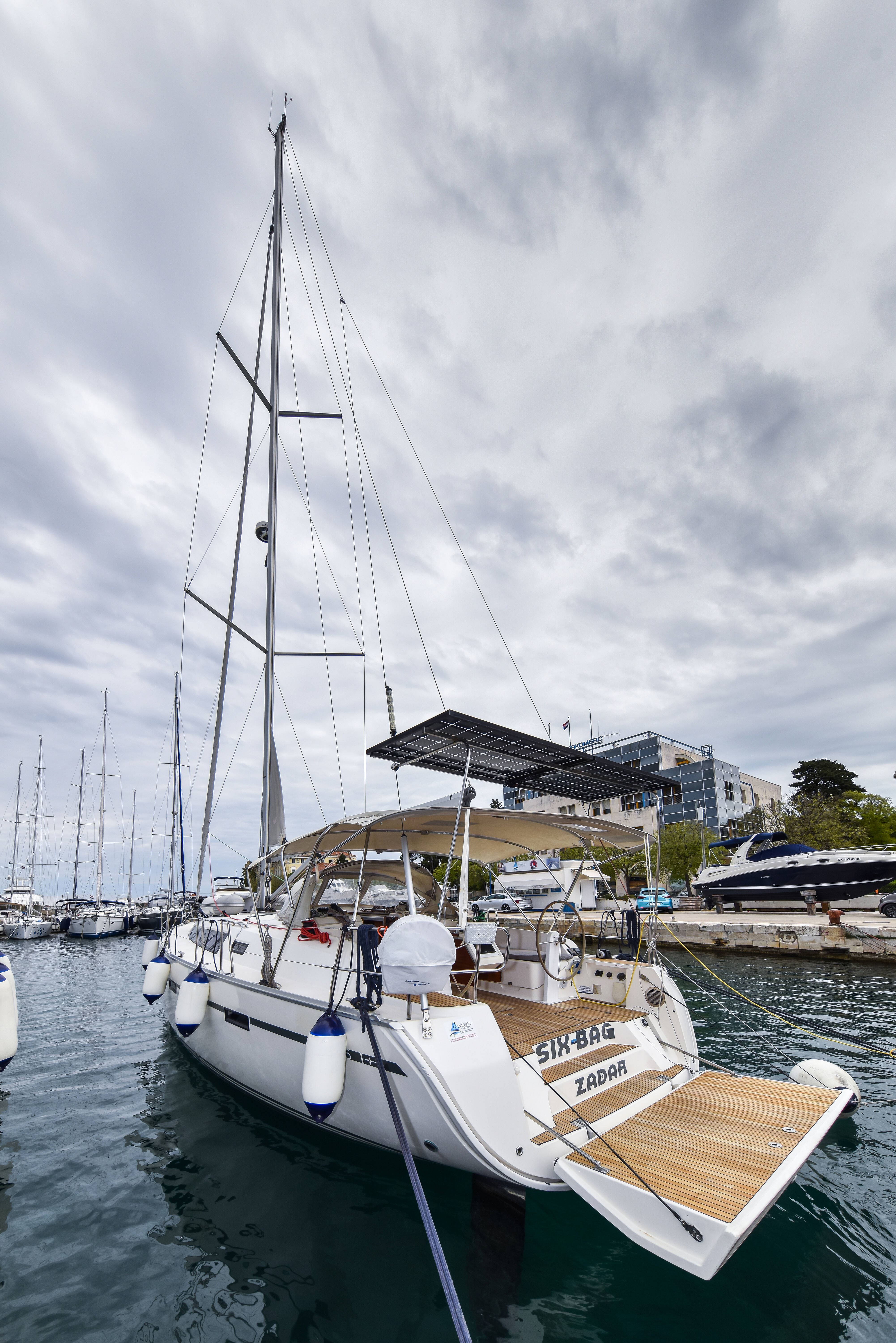 Bavaria Cruiser 46 SIX BAG