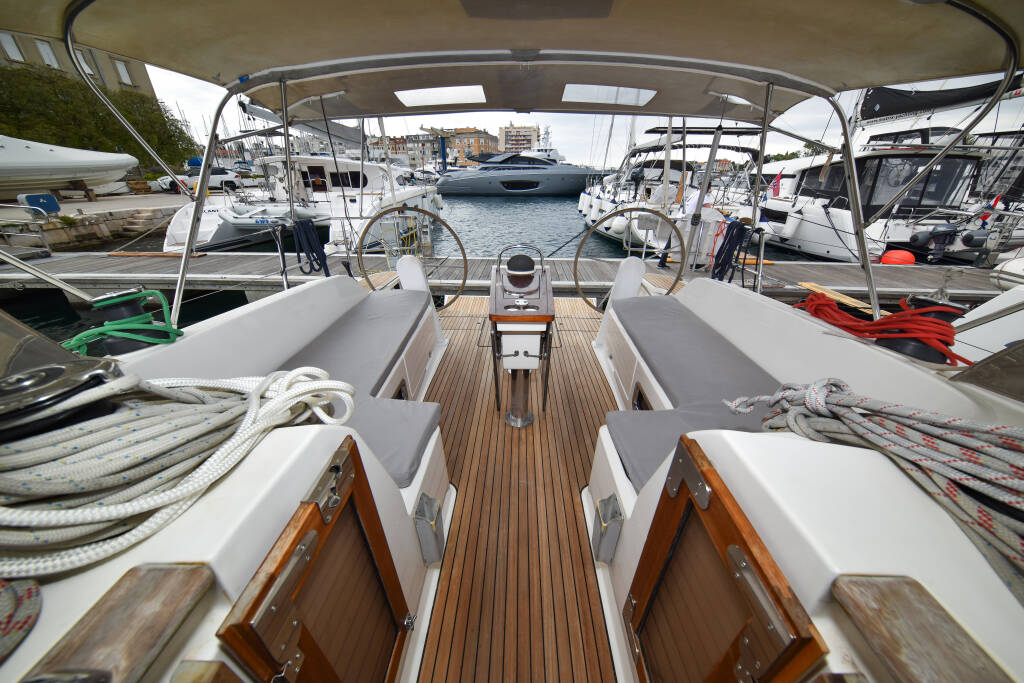 Bavaria Cruiser 46 SIX BAG