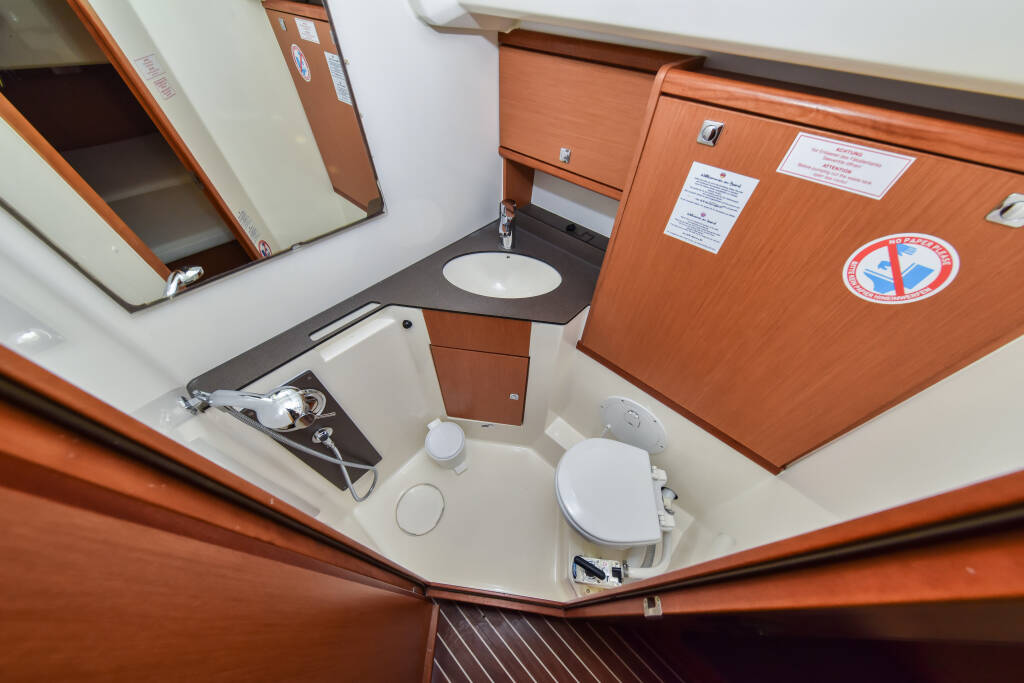 Bavaria Cruiser 46 SIX BAG