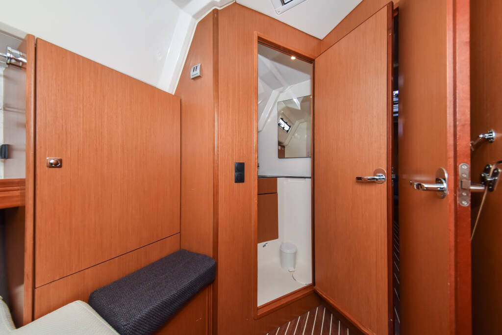 Bavaria Cruiser 46 SIX BAG
