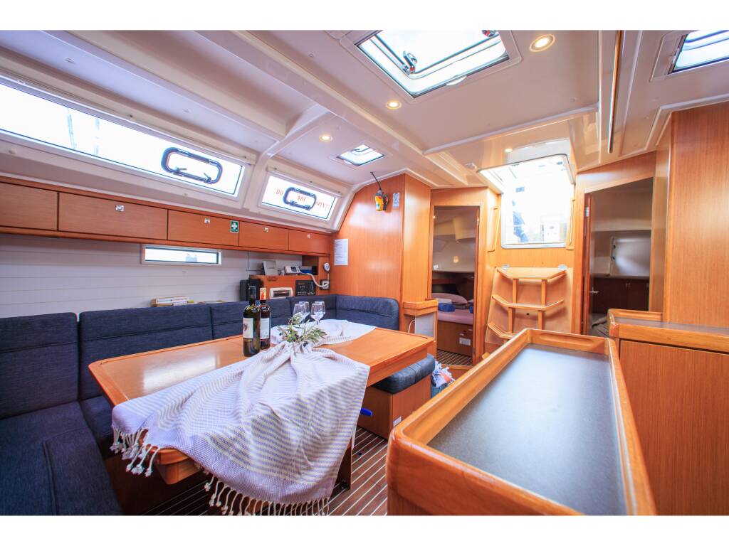 Bavaria Cruiser 46 Kyveli