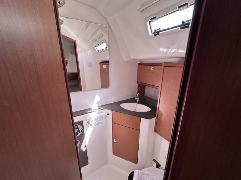 Bavaria Cruiser 46 Sail Venus
