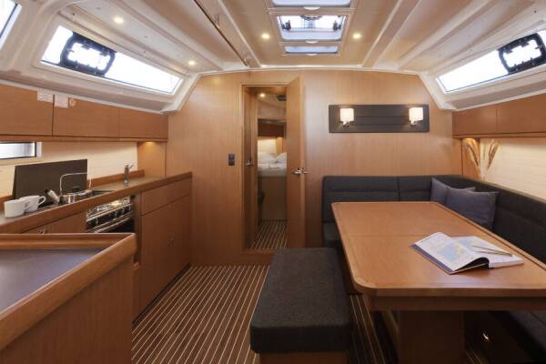 Bavaria Cruiser 46 • Val