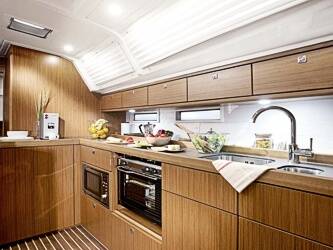 Bavaria Cruiser 46 Three