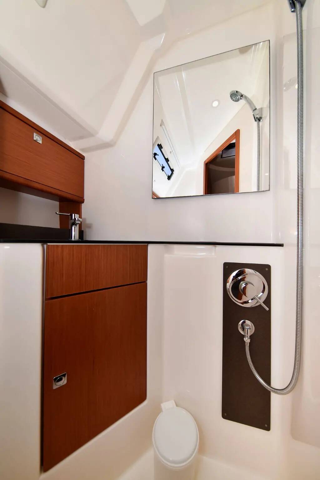 Bavaria Cruiser 46 Existes