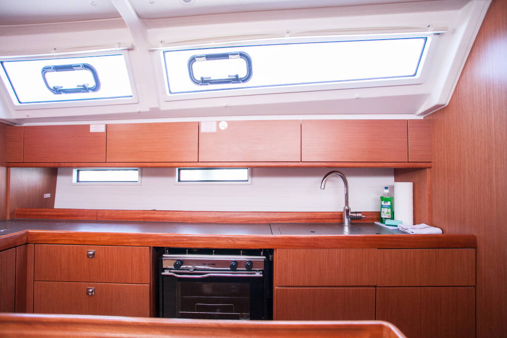 Bavaria Cruiser 46 Set Point