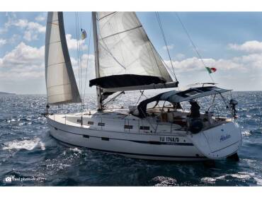 Bavaria Cruiser 50 • Aladar - Solar Panel