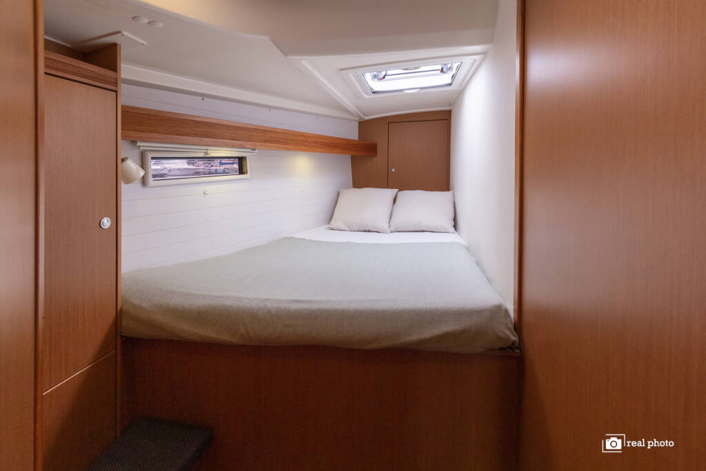 Bavaria Cruiser 50 Aladar - Solar Panel