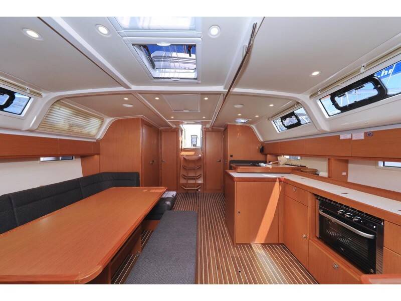 Bavaria Cruiser 51 