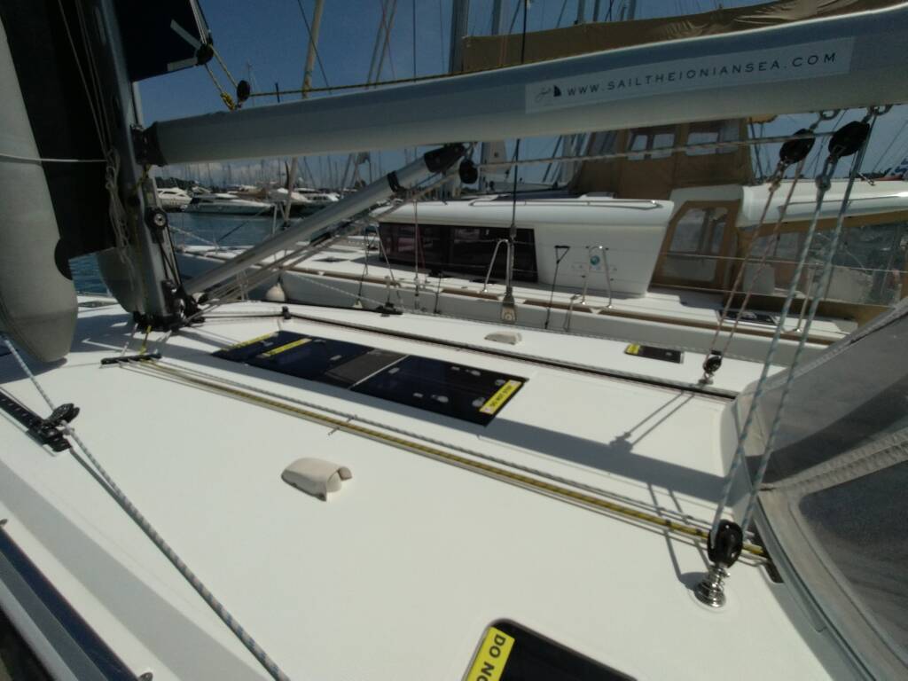 Bavaria Cruiser 51 Gin Tonic