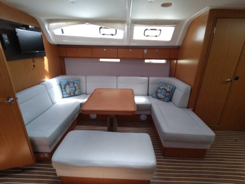 Bavaria Cruiser 51 Gin Tonic