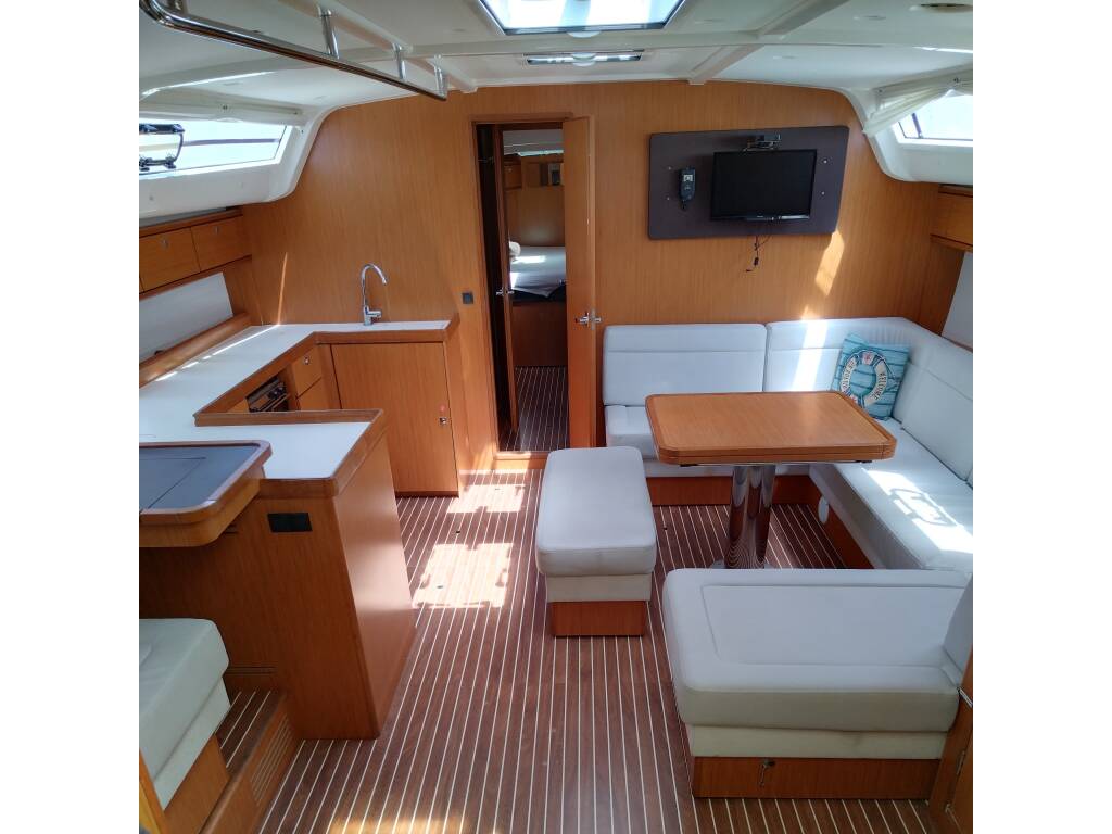 Bavaria Cruiser 51 Gin Tonic