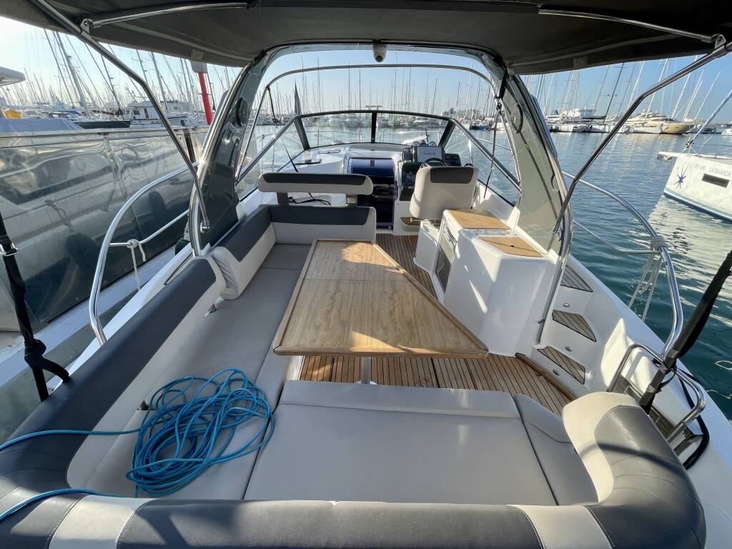 Bavaria Sport 330 Open Sunrise I