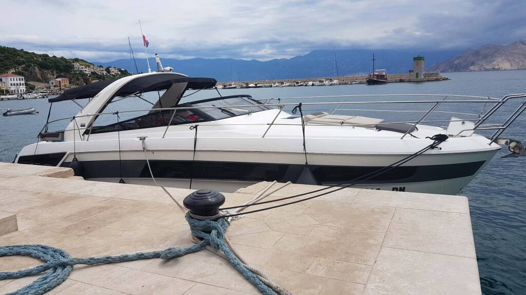 Bavaria Sport 400 Rhea
