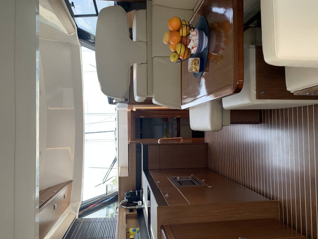 Bavaria Virtess 420 Fly Sunrise