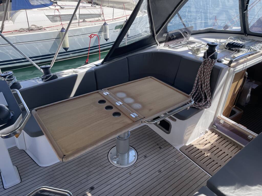 Bavaria Vision 42  Adonis