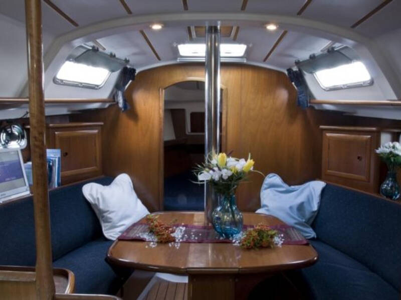 Beneteau 331 Master SY Romantika