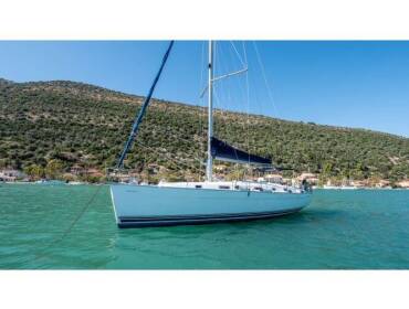 Beneteau 43 • ROUALEYN