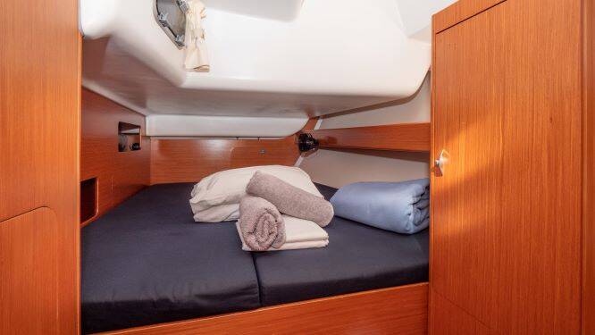 Beneteau 43 ROUALEYN