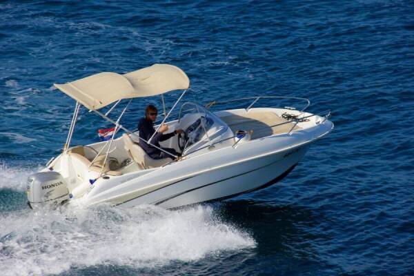 Beneteau 550 • Benetau Flyer 550 Sun Deck