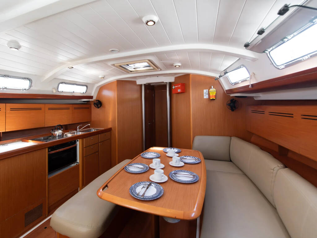 Beneteau Cyclades 43.4 Eloise