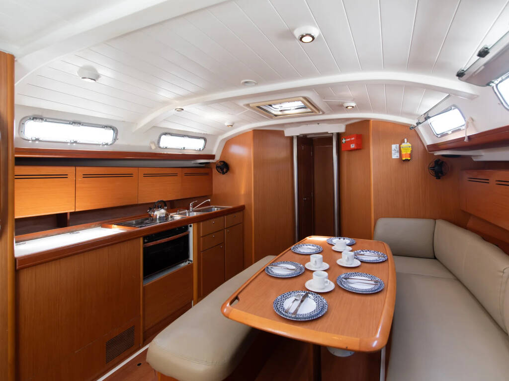 Beneteau Cyclades 43.4 Eloise